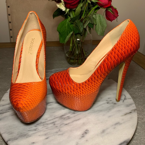 Shoe Dazzle Shoes - Shoe Dazzle Orange Snakeskin Platform Heels